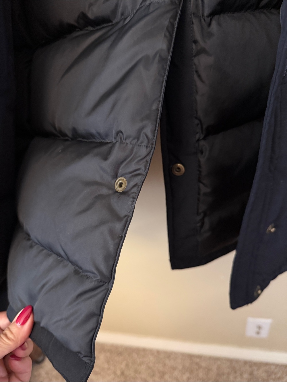 LANDS END WOMENS PETITE MED BLACK COLD WEATHER COAT. Pre loved - Picture 6 of 8